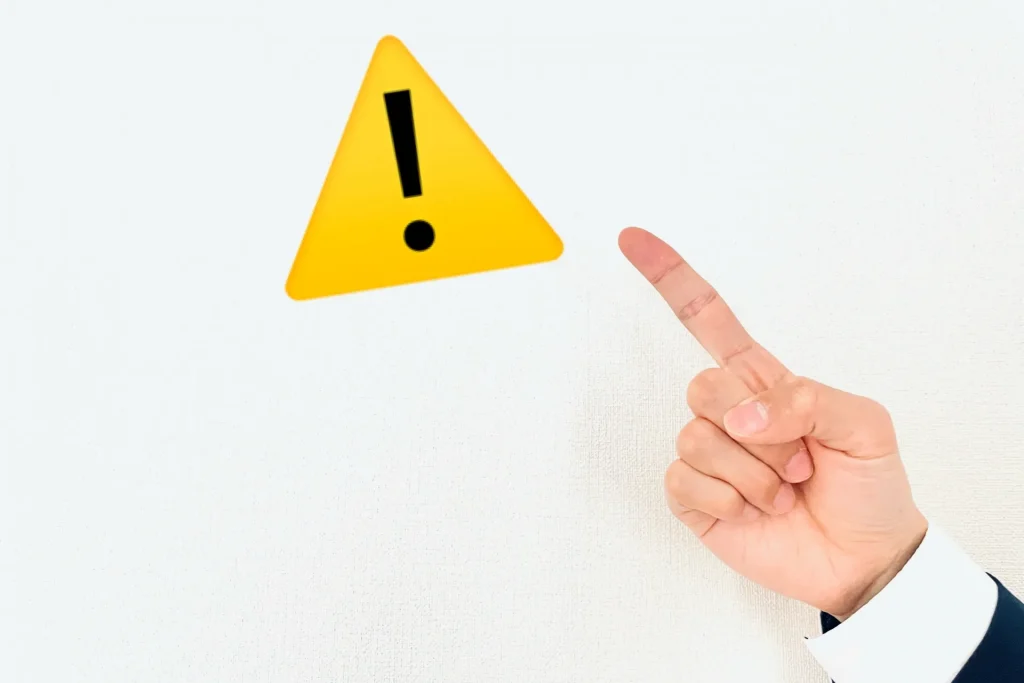 外構 デザイン 設計 ポイント 水はけ 勾配 メンテナンス 照明 フェンス 後悔 失敗