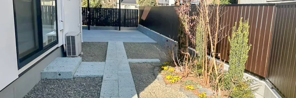 外構 デザイン 設計 ポイント 水はけ 勾配 メンテナンス 照明 フェンス 後悔 失敗